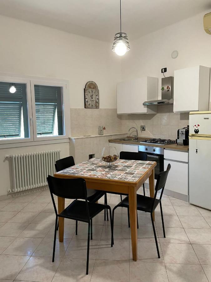 Appartamento Ca' Sandra Vado Ligure Exterior photo